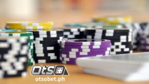 Pagkatapos noon, mabilis siyang naging isang blackjack casino at isang baccarat dealer